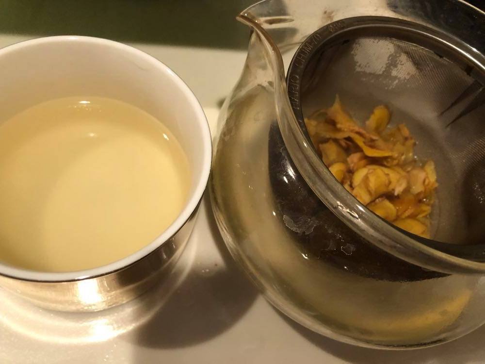 人生初、ウコン茶.jpg